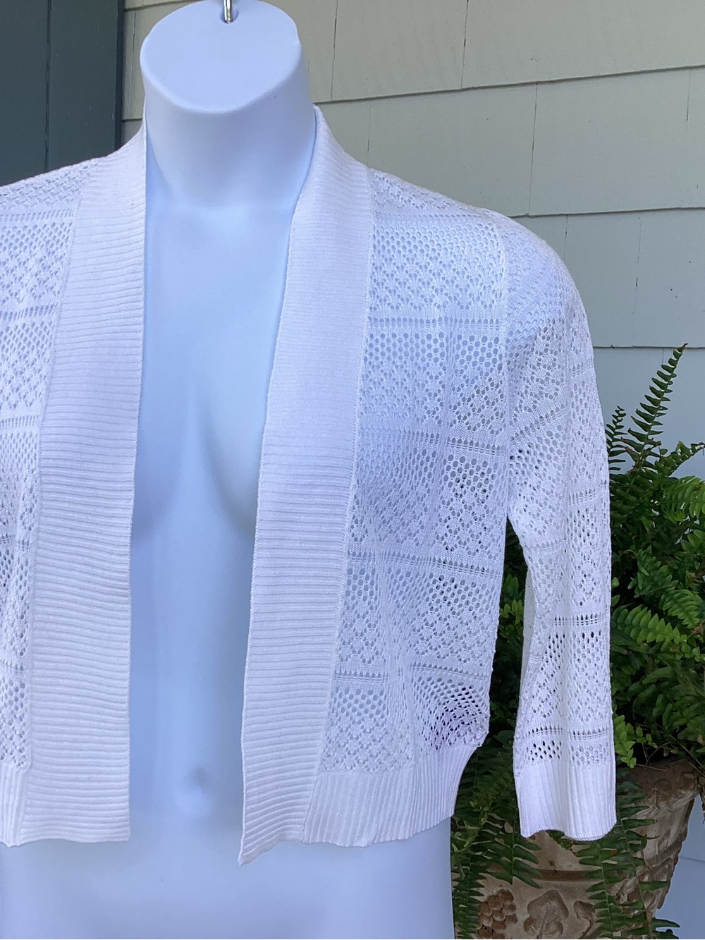 Ronni Nicole White Open-Weave 3/4 Sleeve Women’s Shrug/Cardi Size L NWOT
